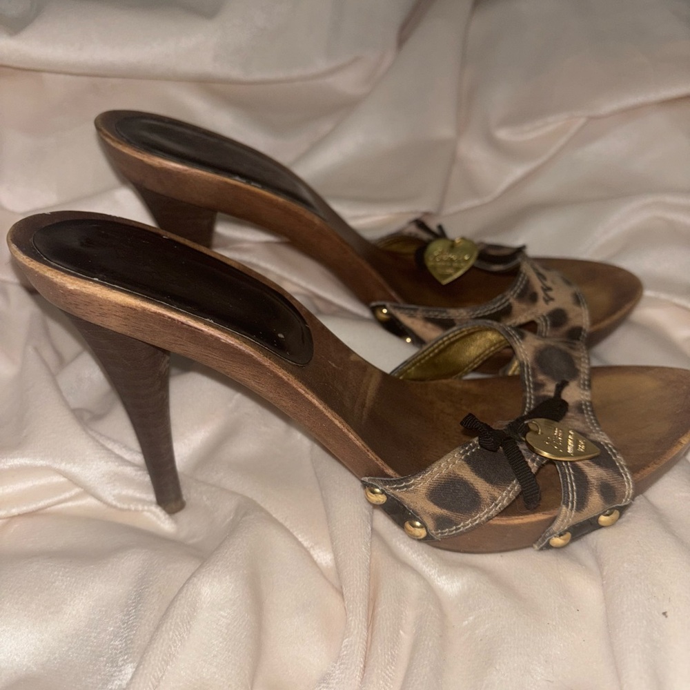 GUESS Leopard Print Heels - Picture 2 of 4